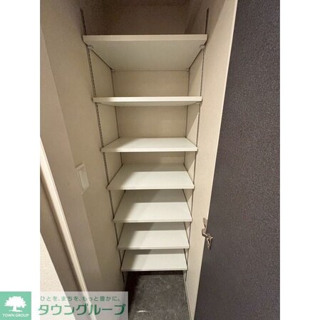 ウェルスクエア西新宿五丁目の物件内観写真